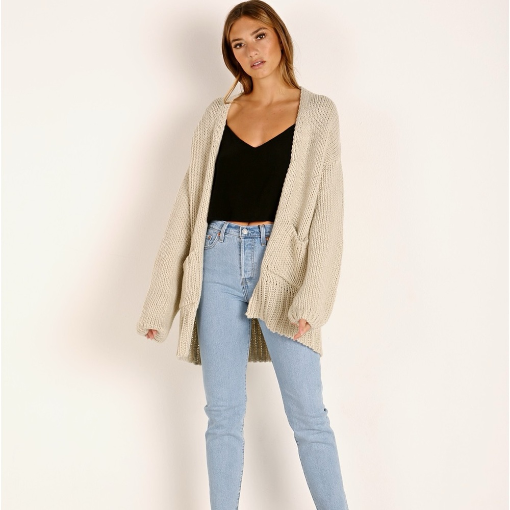 Indah sweater